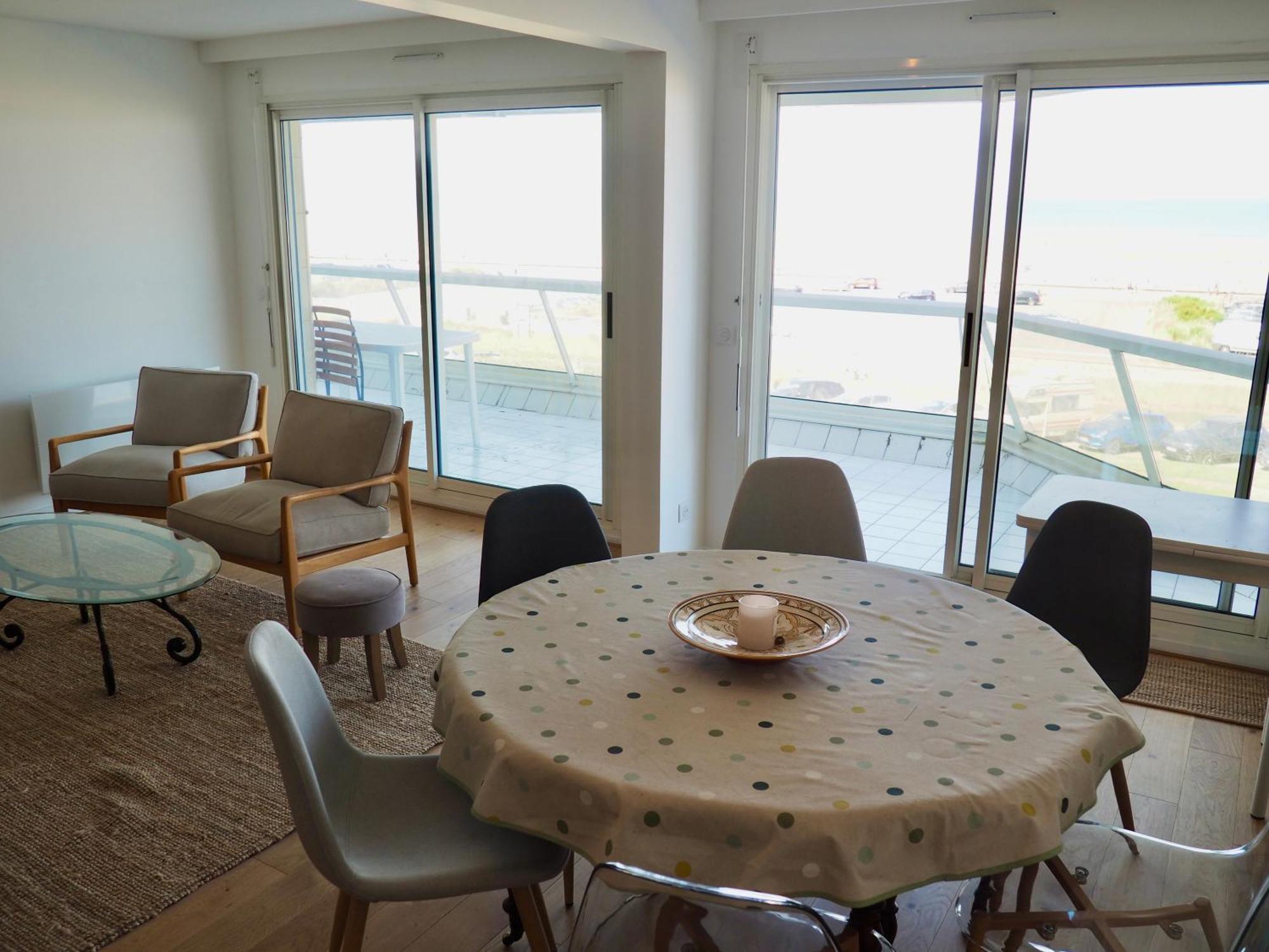 Appartement Magnifique T4 Vue Et Parking Prive